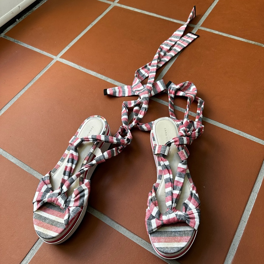 Zara platform lace up sandals. Gently used. Size 39